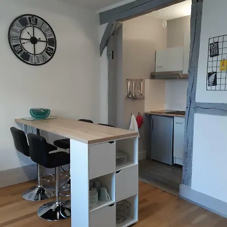 Le Vaillant, Appartement T2, Proche Gare, Hyper-Centre Et Marais, 1 A 2 Personnes, Wifi Bourges Exterior foto