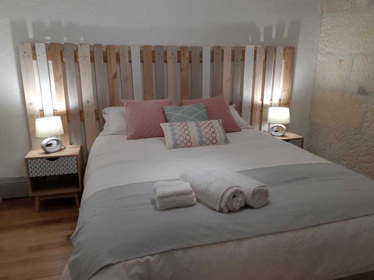 Apartment Le Vaillant, T2, Proche Gare, Hyper-centre Et Marais, 1 A 2 Personnes, Wifi Bourges